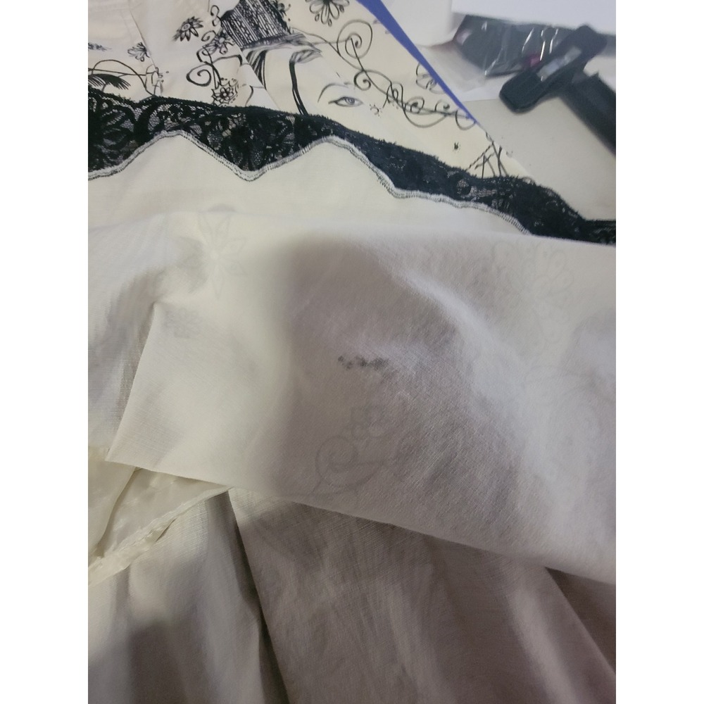 Romy‎ Cream with Black Print Princess Pattern